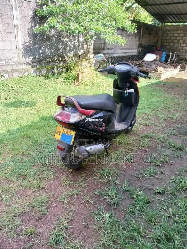 Hero Pleasure 2013 Motorbike (Used)