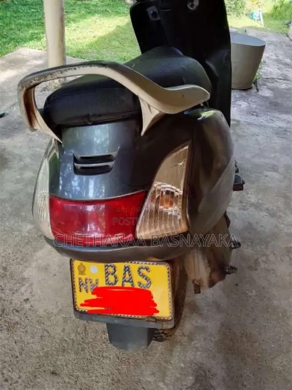 Honda Activa 2013 Motorbike (Used)