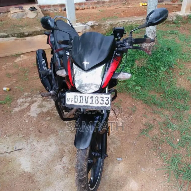 Hero Hunk 2016 Motorbike (Used)