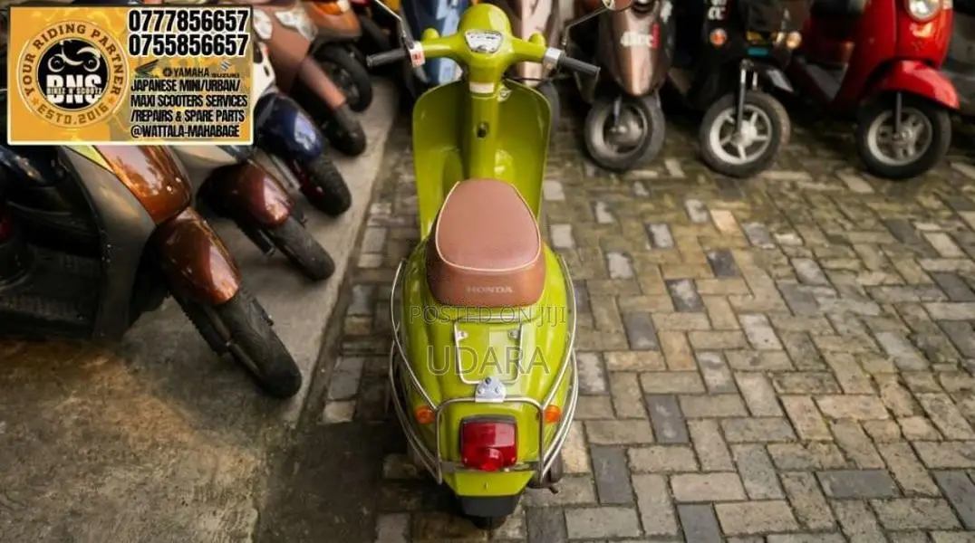 Honda Italian Classic Giorno Deluxe 2018 Motorbike Unregistered (Recon