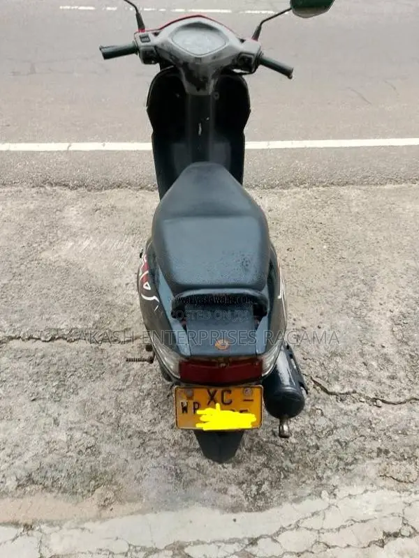Honda Dio 2010 Motorbike (Used)