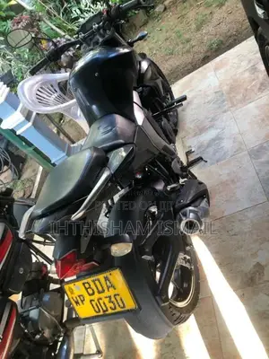 Yamaha FZ Version 2.0 2015 Motorbike (Used)