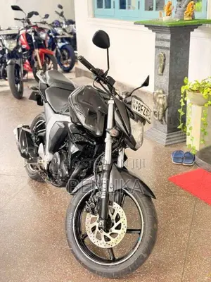 Yamaha FZ 2017 Motorbike (Used)