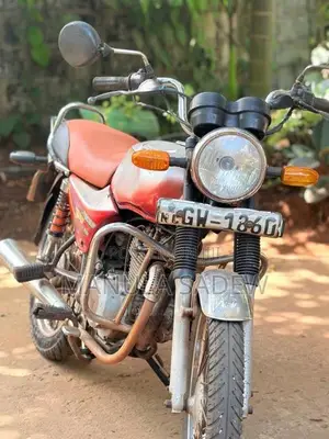 Bajaj Boxer 2002 Motorbike (Used)