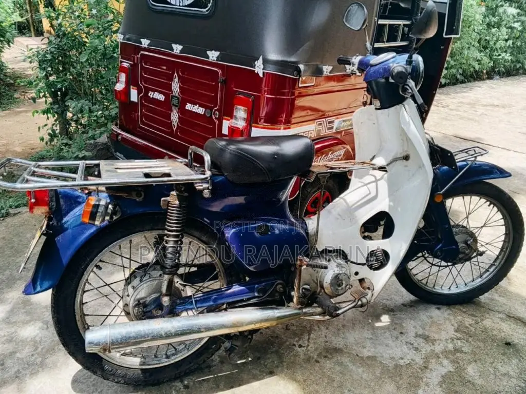 Honda Super Cub 1999 Motorbike (Used)