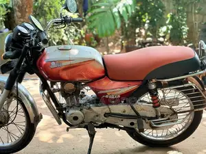 Bajaj Boxer 2002 Motorbike (Used)