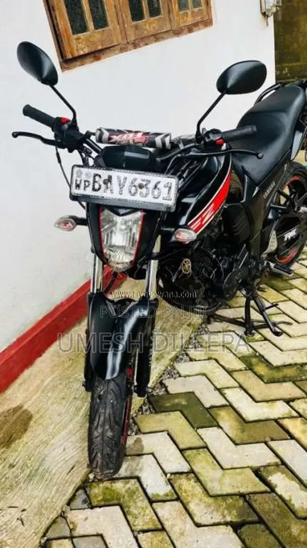 Yamaha FZ 2014 Motorbike (Used)