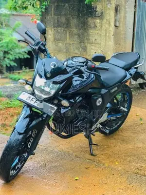 Yamaha FZ 2016 Motorbike (Used)