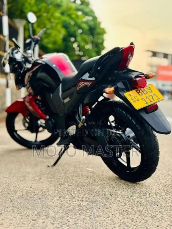 Yamaha FZ 2014 Motorbike (Used)