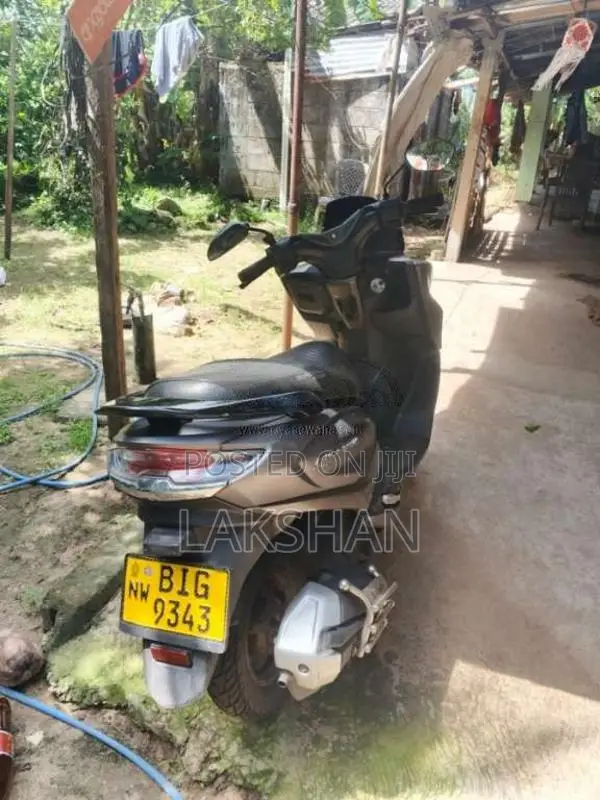 Suzuki BURGMAN 2019 Motorbike (Used)