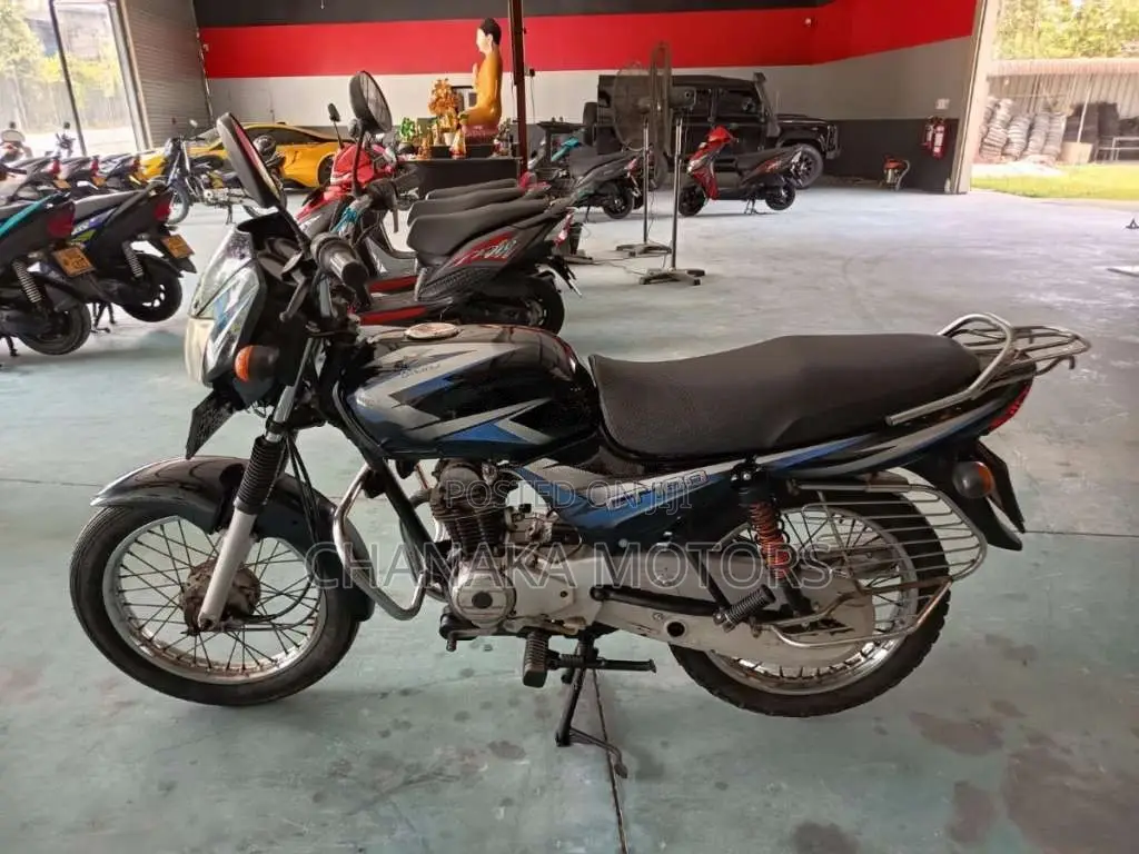 Bajaj CT-100 2015 Motorbike (Used)