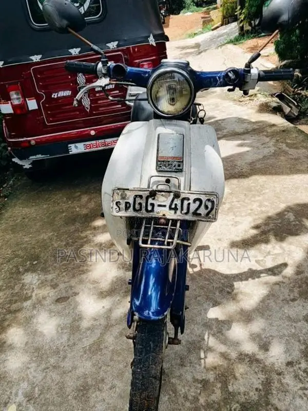 Honda Super Cub 1999 Motorbike (Used)