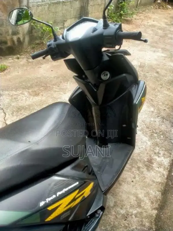 Yamaha ZR 2017 Motorbike (Used)