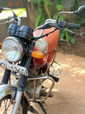 Bajaj Boxer 2002 Motorbike (Used)