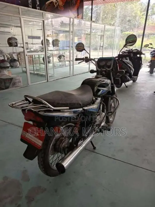 Bajaj CT-100 2015 Motorbike (Used)