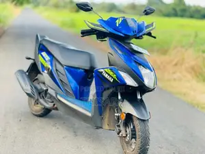 Yamaha Zr 2025 Motorbike (Used)