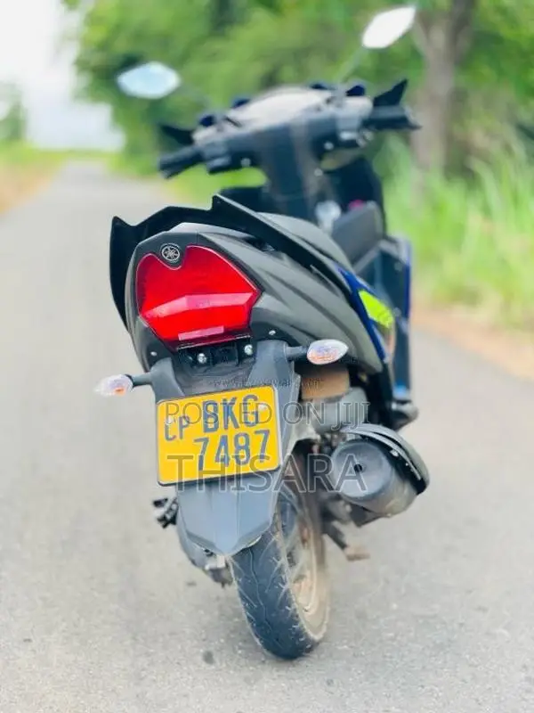 Yamaha Zr 2025 Motorbike (Used)