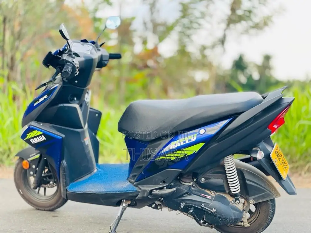 Yamaha Zr 2025 Motorbike (Used)