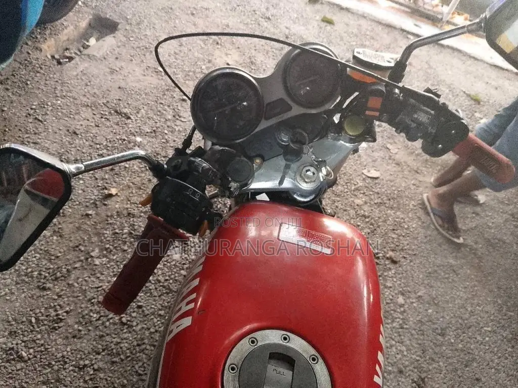 Yamaha TZR125 1995 Motorbike (Used)