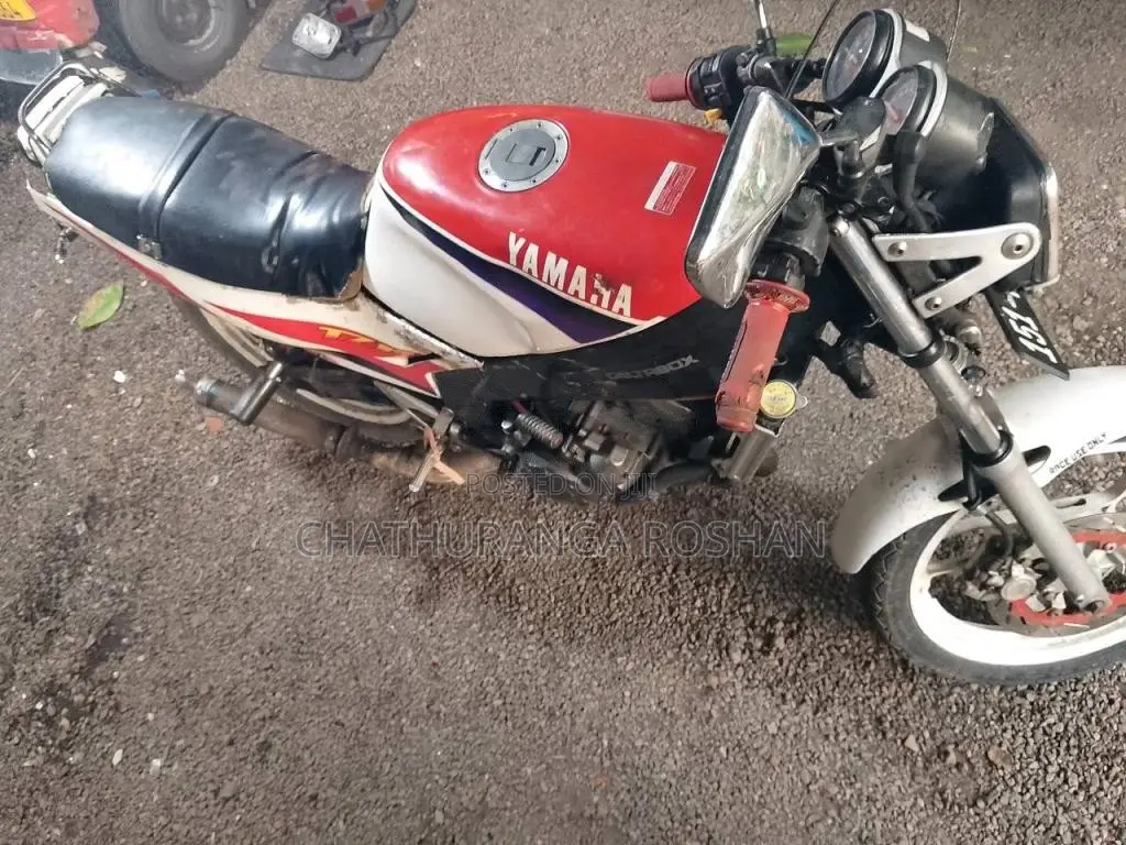 Yamaha TZR125 1995 Motorbike (Used)