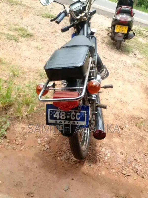 Sakai Safari 2010 Motorbike (Used)
