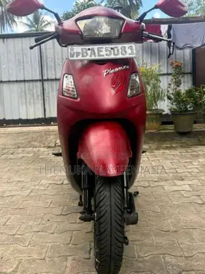 Hero Pleasure 2012 Motorbike (Used)