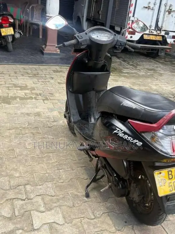 Hero Pleasure 2012 Motorbike (Used)