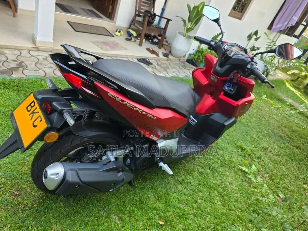 Senaro Click 150i 2025 Motorbike (Used)