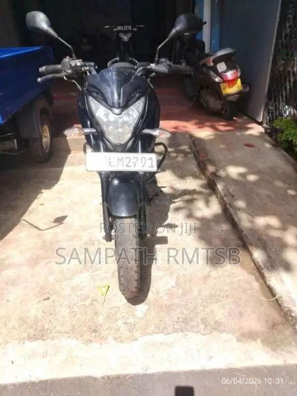 Bajaj Pulsar NS150 2016 Motorbike (Used)