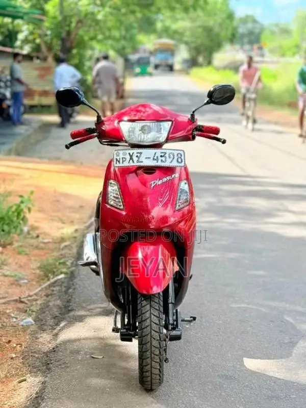 Hero PLEASURE 2012 Motorbike (Used)