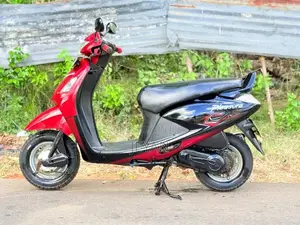 Hero PLEASURE 2012 Motorbike (Used)