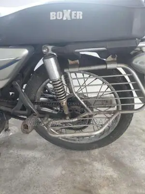 Bajaj Boxer 2004 Motorbike (Used)