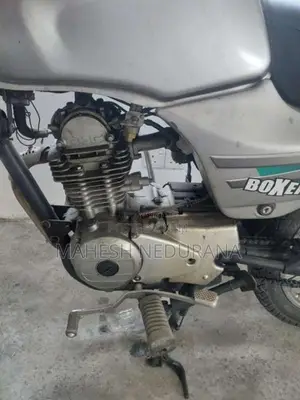 Bajaj Boxer 2004 Motorbike (Used)