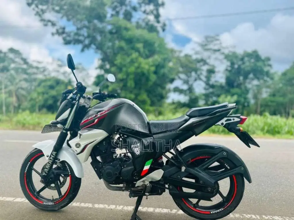 Yamaha Fz 2016 Motorbike (Used)