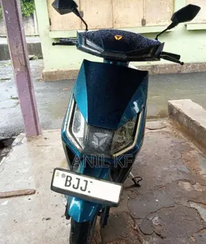 Yadea T5 2024 Motorbike (Used)