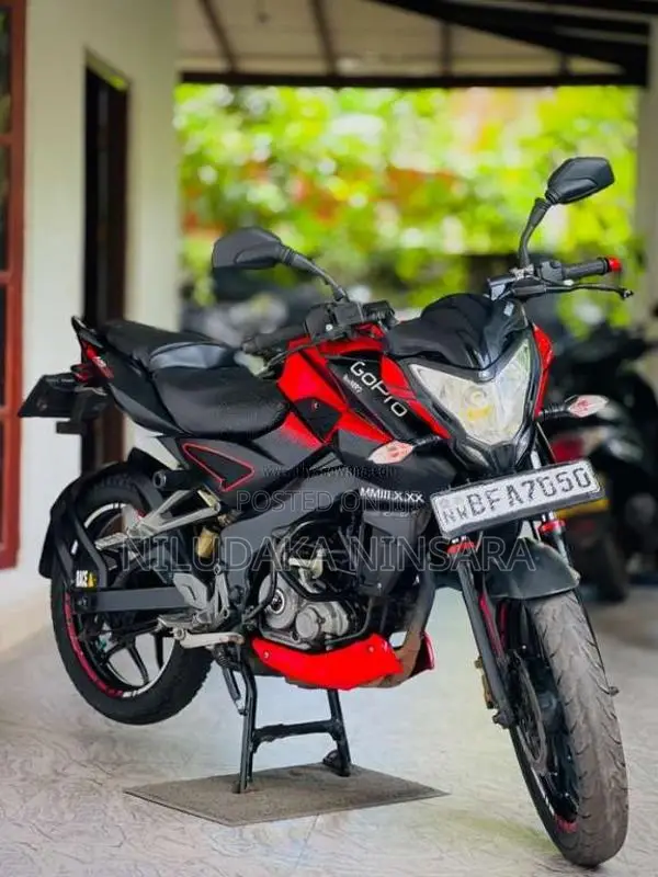 Bajaj Pulsar NS160 2017 Motorbike (Used)