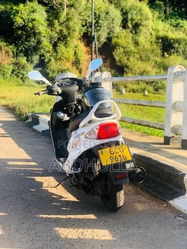 Mahindra Rodeo 2015 Motorbike (Used)