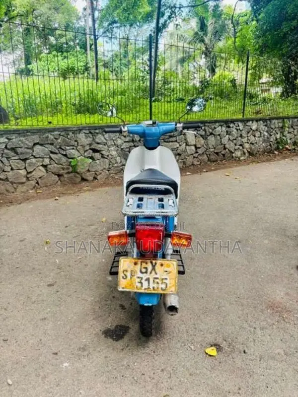 Honda Super Cub 50 2004 Motorbike (Used)