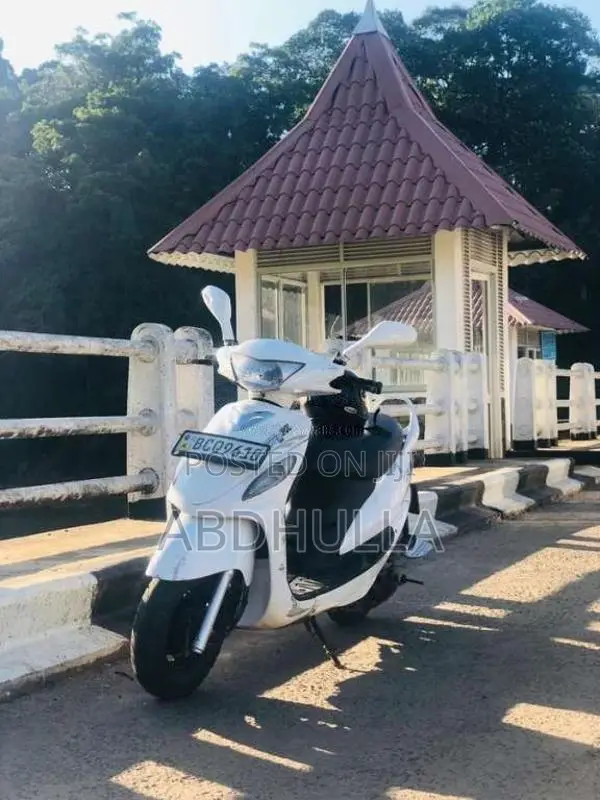 Mahindra Rodeo 2015 Motorbike (Used)