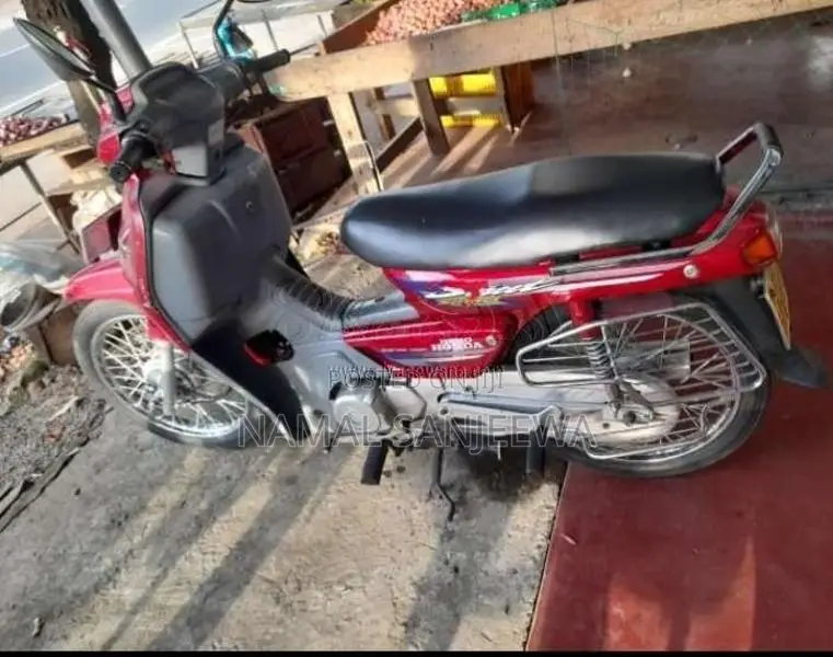 Hero-Honda Loncin LX 100 2006 Motorbike (Used)