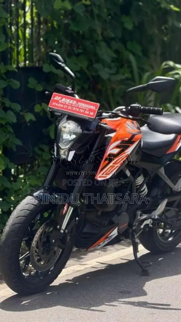 KTM Duke 125 2020 Motorbike (Used)