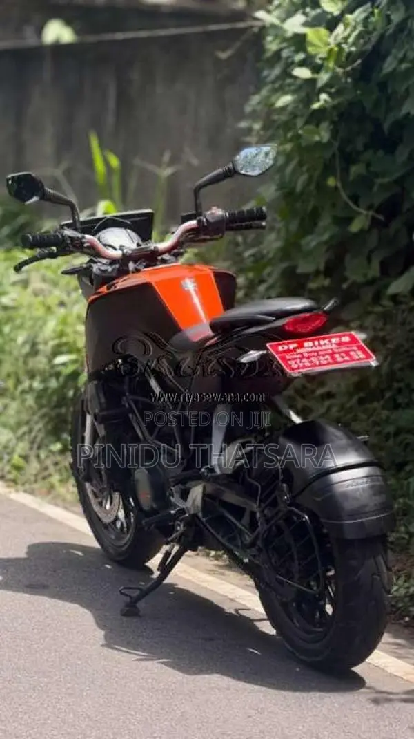 KTM Duke 125 2020 Motorbike (Used)