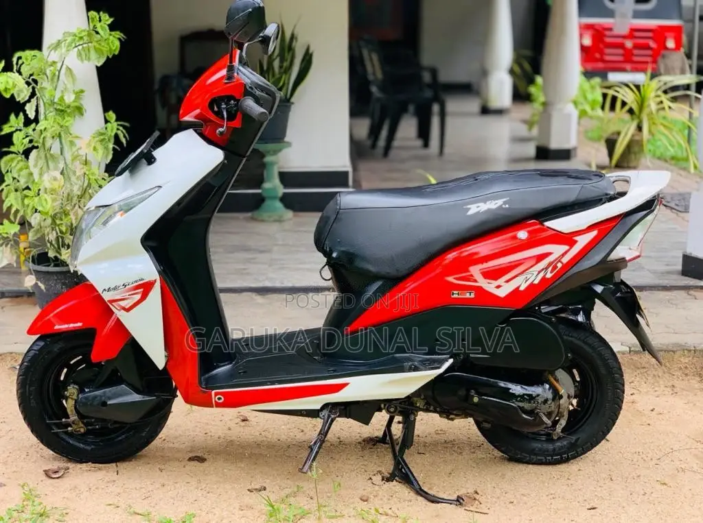 Honda Dio 2015 Motorbike (Used)