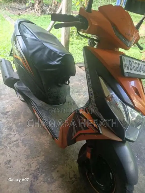 Honda Dio 2018 Motorbike (Used)