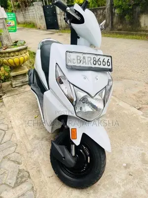Honda Dio 2013 Motorbike (Used)