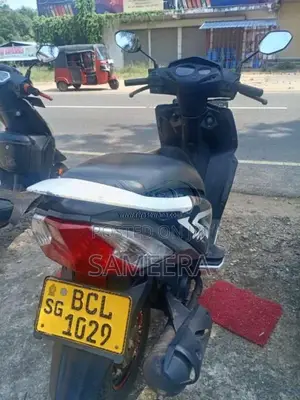 Honda Dio 2015 Motorbike (Used)