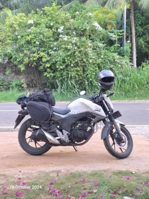 Honda Hornet 160R 2018 Motorbike (Used)