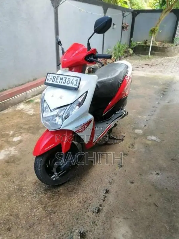Honda Dio 2016 Motorbike (Used)