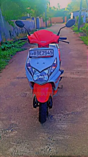 Honda Dio 2015 Motorbike (Used)
