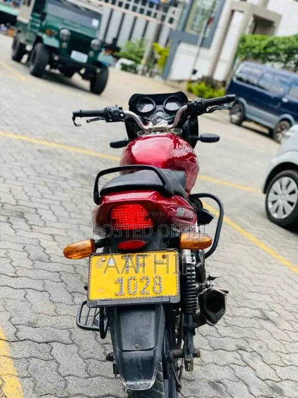 Bajaj Pulsar 180 2006 Motorbike (Used)